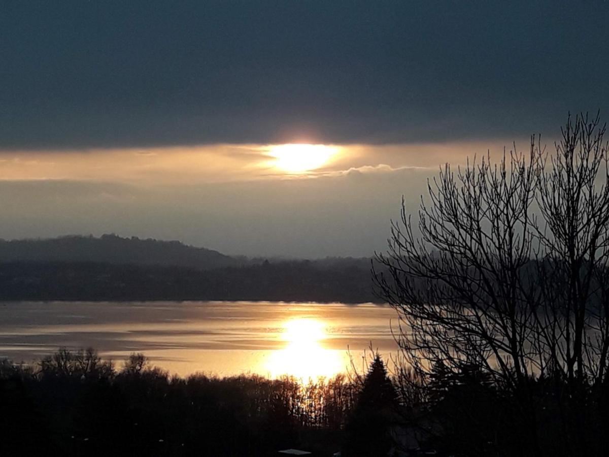 Tramonto Al Lago Apartment Gavirate Luaran gambar