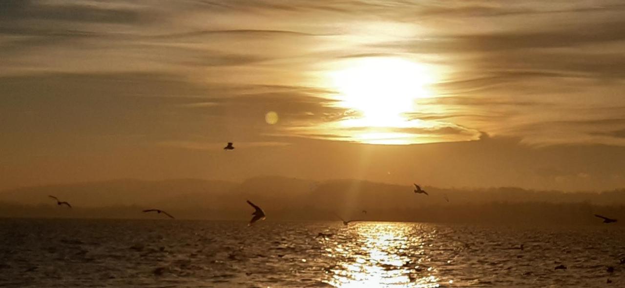 Tramonto Al Lago Apartment Gavirate Luaran gambar